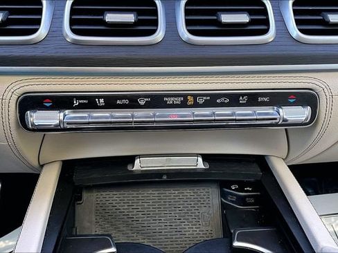 Certified 2023 Mercedes-Benz GLS 450 4MATIC image 18