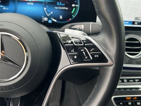 Used 2023 Mercedes-Benz E 350 Sedan image 11