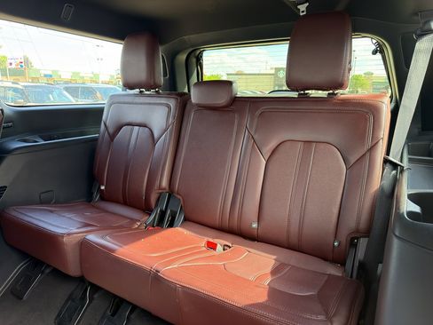 Used 2024 Ford Expedition Max Limited AWD/4WD image 17