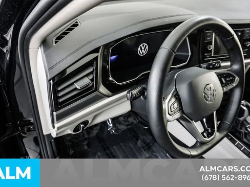 Used 2024 Volkswagen Jetta SE w/ Black Wheel Package FWD image 31