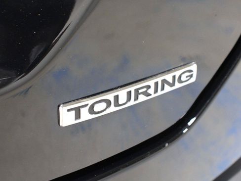 Used 2025 Honda Pilot Touring image 26