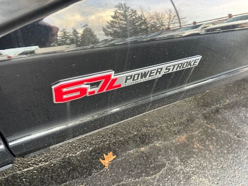 Used 2023 Ford F350 Limited image 32