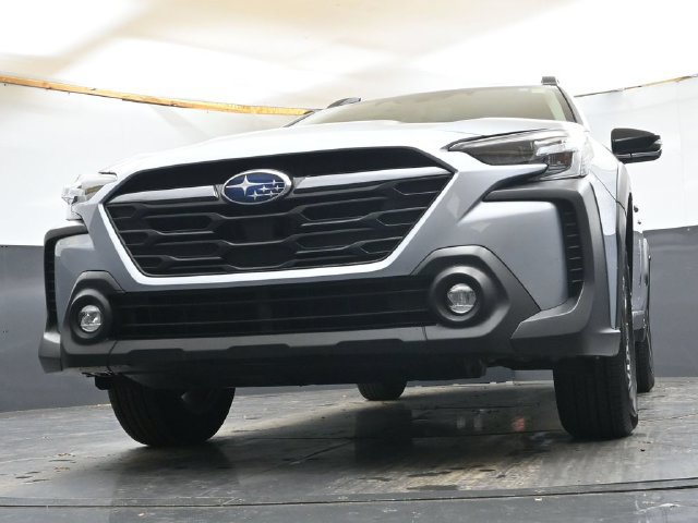 Used 2024 Subaru Outback Premium AWD/4WD image 29