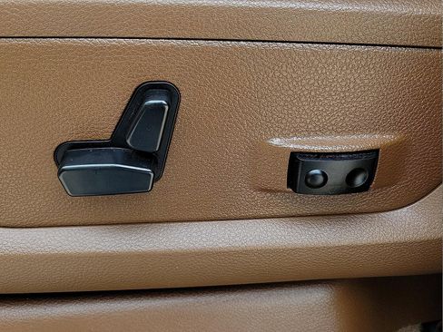 Used 2023 RAM 3500 Limited image 13