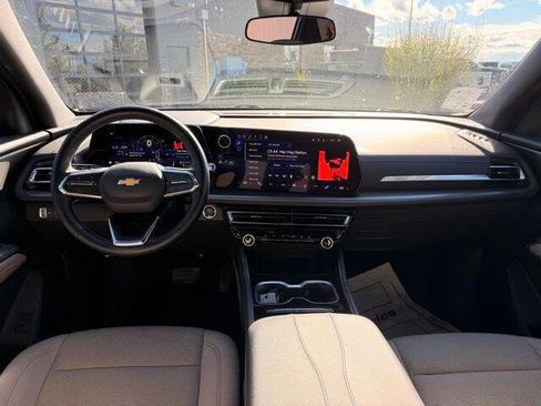 Used 2024 Chevrolet Traverse LT w/ LPO, Floor Liner Package image 11