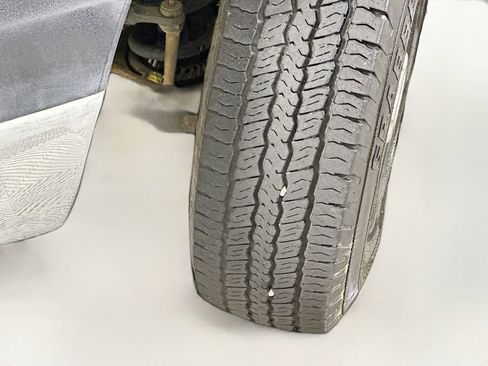 Used 2015 GMC Savana 2500 RWD image 24