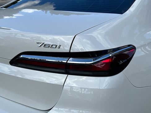 Used 2024 BMW 760i xDrive image 30