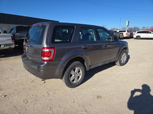Used 2011 Ford Escape XLS w/ 101A Rapid Spec Order Code image 3