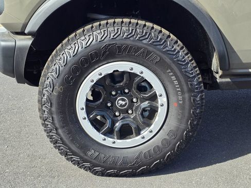 New 2026 Ford Bronco Badlands AWD/4WD image 8