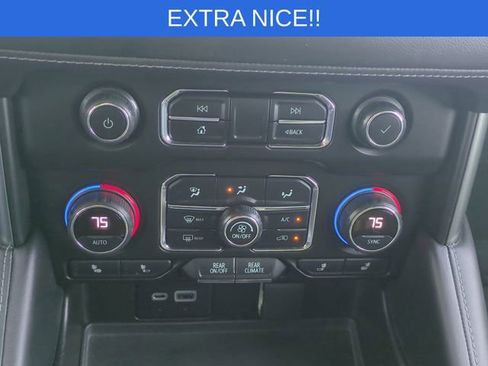 Used 2021 Chevrolet Tahoe Z71 w/ Z71 Signature Package image 18