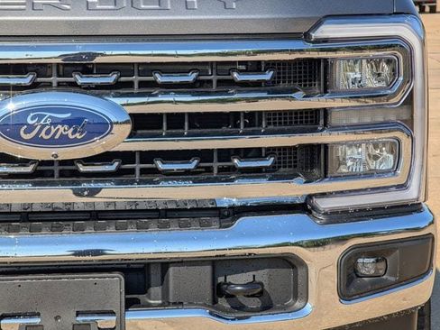 New 2026 Ford F250 Lariat w/ FX4 Off-Road Package image 38