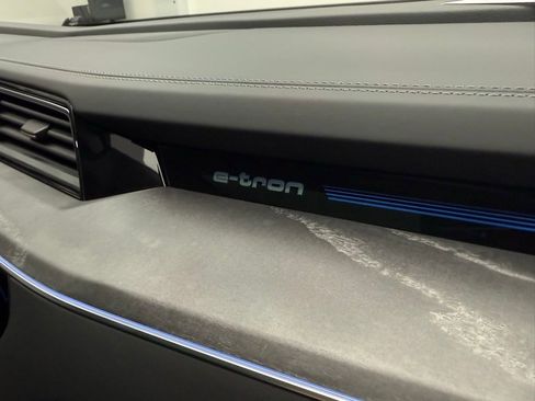 Used 2024 Audi Q8 e-tron Prestige w/ Prestige Package image 37