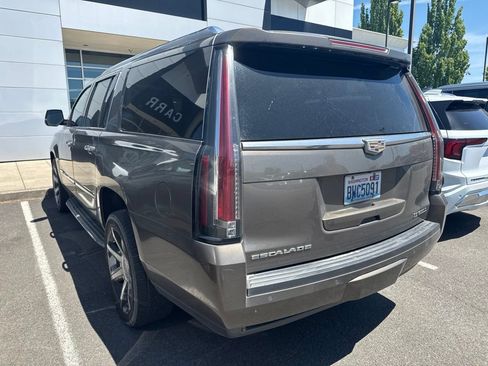 Used 2015 Cadillac Escalade ESV Premium AWD/4WD image 6