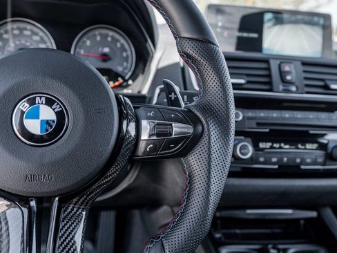 Used 2017 BMW M2 RWD image 33