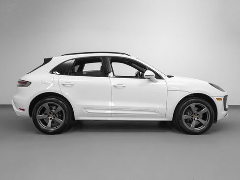 Used 2025 Porsche Macan image 13