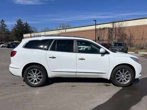 Used 2017 Buick Enclave Leather w/ Trailering Package image 4