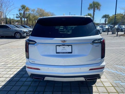 Used 2023 Cadillac XT6 Sport w/ Technology Package image 4