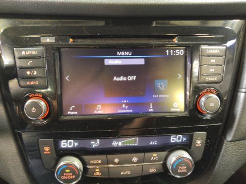Used 2019 Nissan Rogue SV FWD image 25