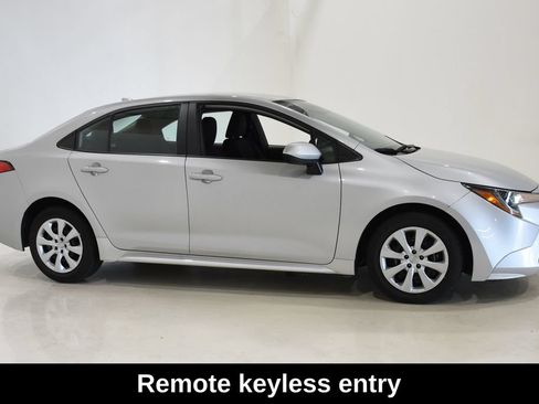 Used 2024 Toyota Corolla LE FWD image 3