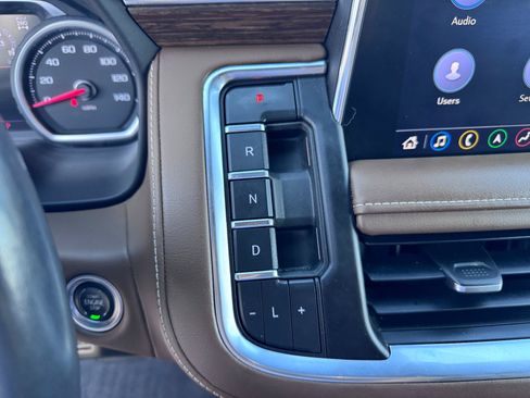 Used 2021 Chevrolet Suburban High Country AWD/4WD image 34