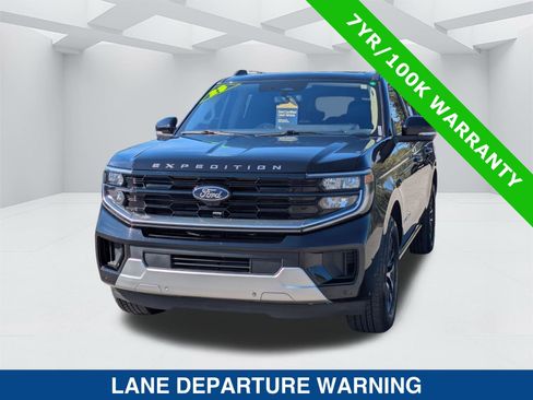 Certified 2025 Ford Expedition Max Platinum image 7