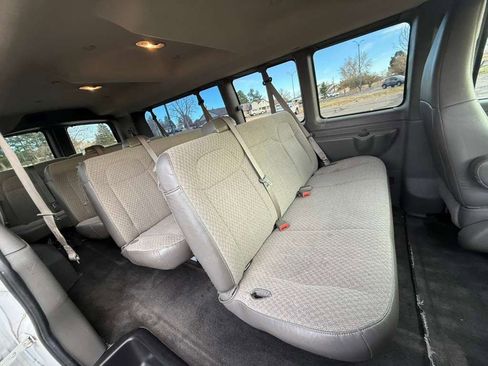 Used 2017 Chevrolet Express 3500 LT w/ LT Preferred Equipment Group image 20