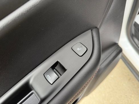 Used 2021 Chevrolet Blazer RS w/ Enhanced Convenience Package image 24