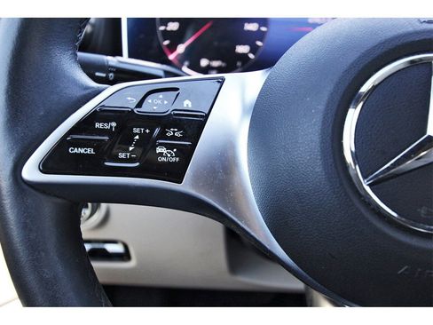 Used 2023 Mercedes-Benz C 300 4MATIC Sedan image 11