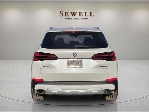Used 2026 BMW X5 xDrive40i w/ Climate Comfort Package AWD/4WD image 4
