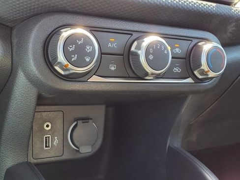 Certified 2025 Nissan Kicks Play S FWD image 7