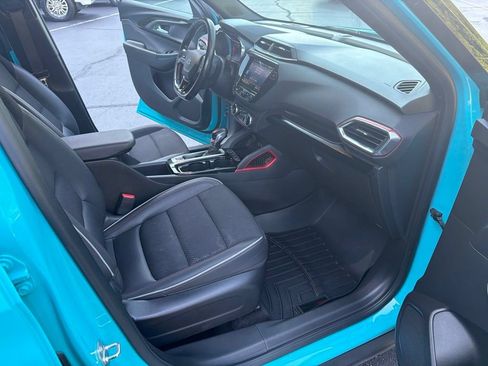 Used 2021 Chevrolet TrailBlazer RS w/ Sun and Liftgate Package FWD image 16