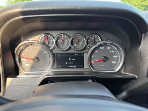 Used 2020 Chevrolet Silverado 1500 RST w/ Convenience Package AWD/4WD image 32