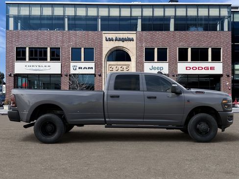 New 2026 RAM 3500 Tradesman AWD/4WD image 21