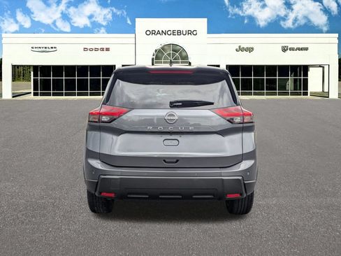 Used 2024 Nissan Rogue S FWD image 6