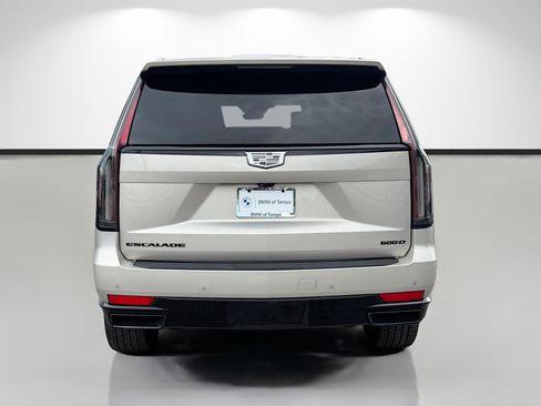Used 2023 Cadillac Escalade ESV Sport Platinum w/ LPO, ONYX Package AWD/4WD image 4