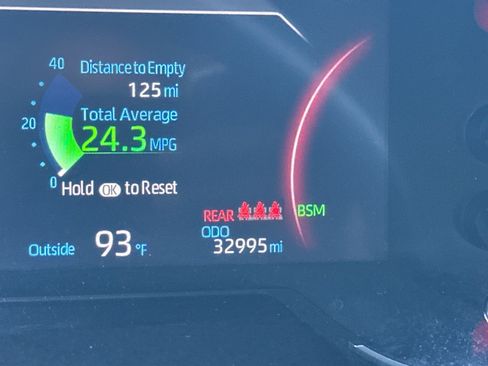 Used 2024 Toyota RAV4 XLE Premium FWD image 10