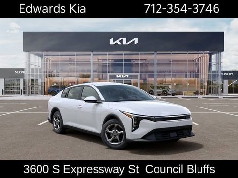 New 2026 Kia K4 FWD image 10