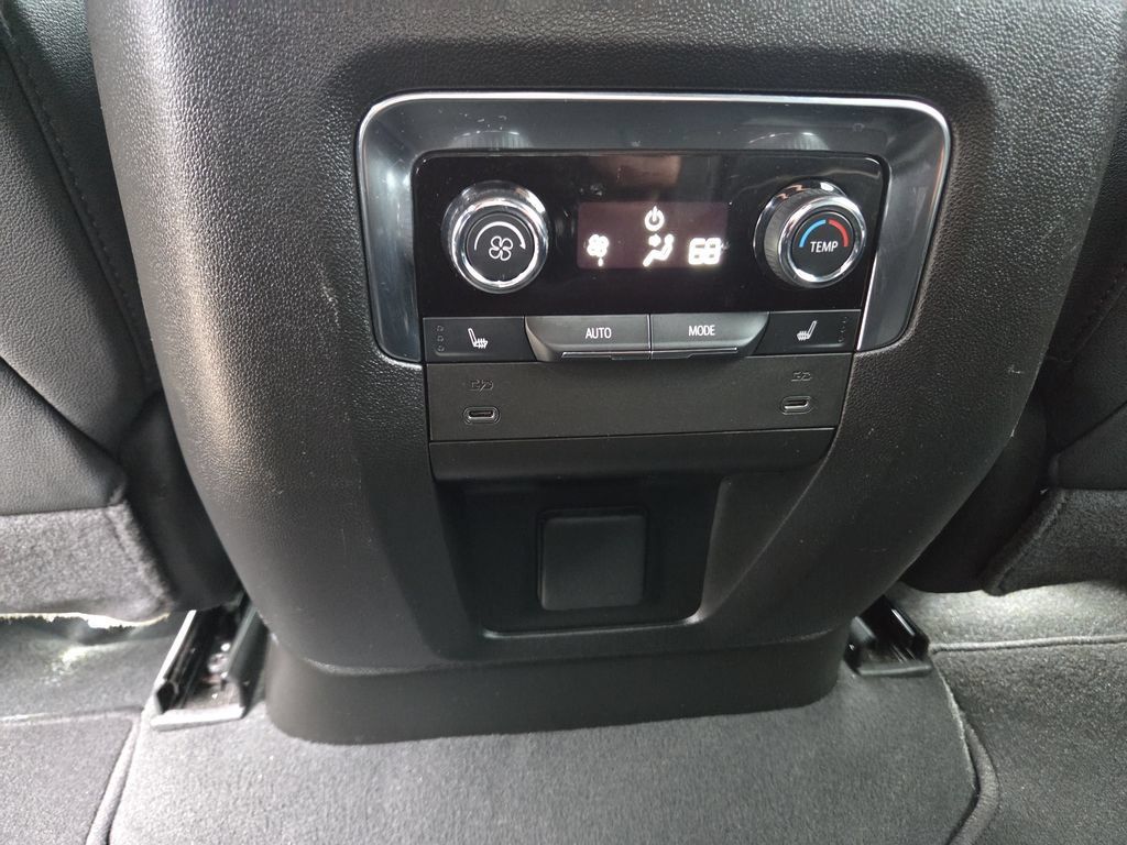 Certified 2025 Chevrolet Tahoe Premier AWD/4WD image 35