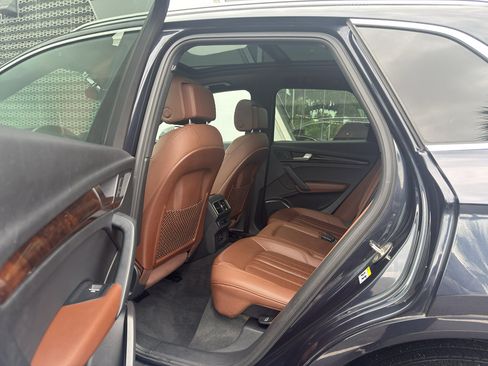 Used 2019 Audi Q5 2.0T Premium AWD/4WD image 11