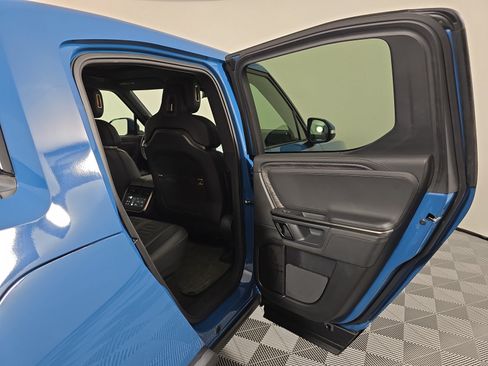 Used 2022 Rivian R1T Adventure AWD/4WD image 19