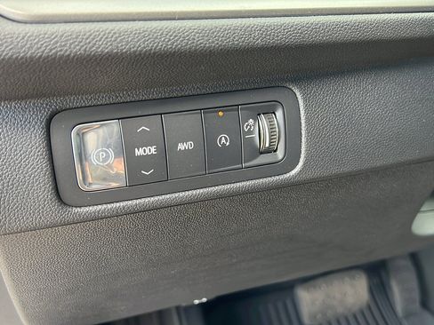 New 2026 Chevrolet Traverse LT w/ Midnight/Sport Edition image 29