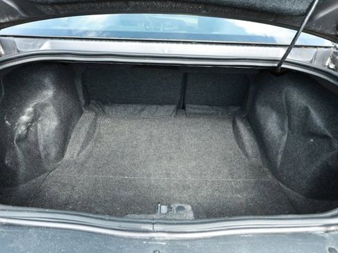 Used 2019 Dodge Challenger R/T RWD image 10
