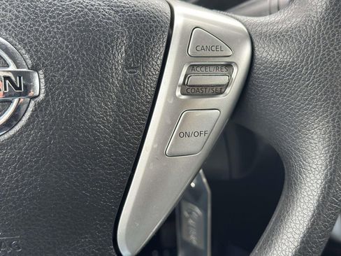 Used 2016 Nissan Versa SV FWD image 14