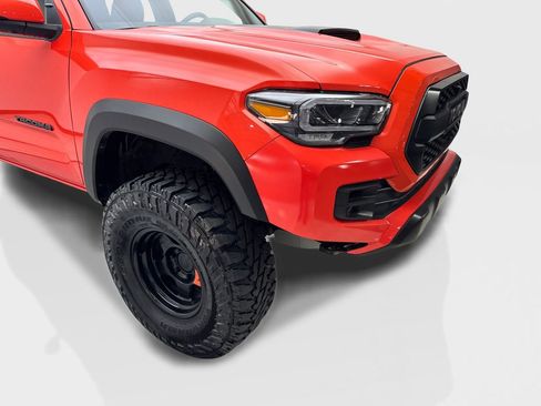 Used 2023 Toyota Tacoma TRD Pro AWD/4WD image 19