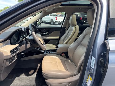 Used 2022 Lincoln Corsair AWD w/ Premium Package image 19