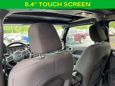 Used 2020 Jeep Wrangler Unlimited Sahara AWD/4WD image 14