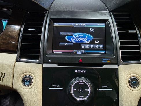 Used 2015 Ford Taurus Limited w/ Equipment Group 301A AWD/4WD image 33