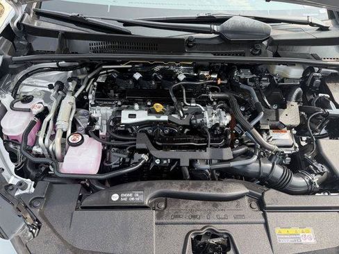 Certified 2025 Toyota Prius Plug-In Hybrid FWD image 25