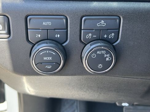 Certified 2024 Chevrolet Silverado 1500 LT AWD/4WD image 32