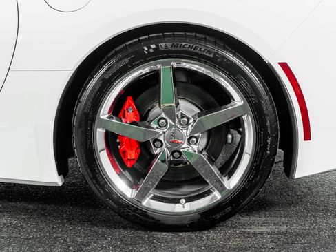 Used 2014 Chevrolet Corvette Stingray Coupe image 18